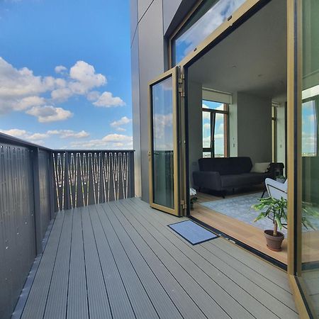 לונדון Cozy Room With Private Bathroom In Luxurious Flat מראה חיצוני תמונה